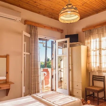 Corfu ゲストハウス 3*