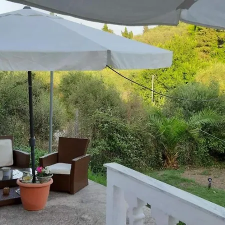 Corfu בית הארחה