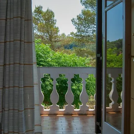 Corfu בית הארחה 3*